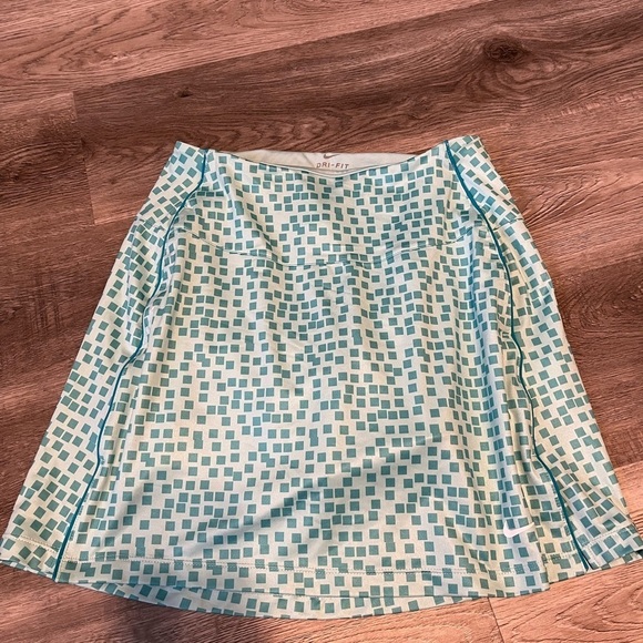Nike Tennis Skirt - Picture 1 of 2